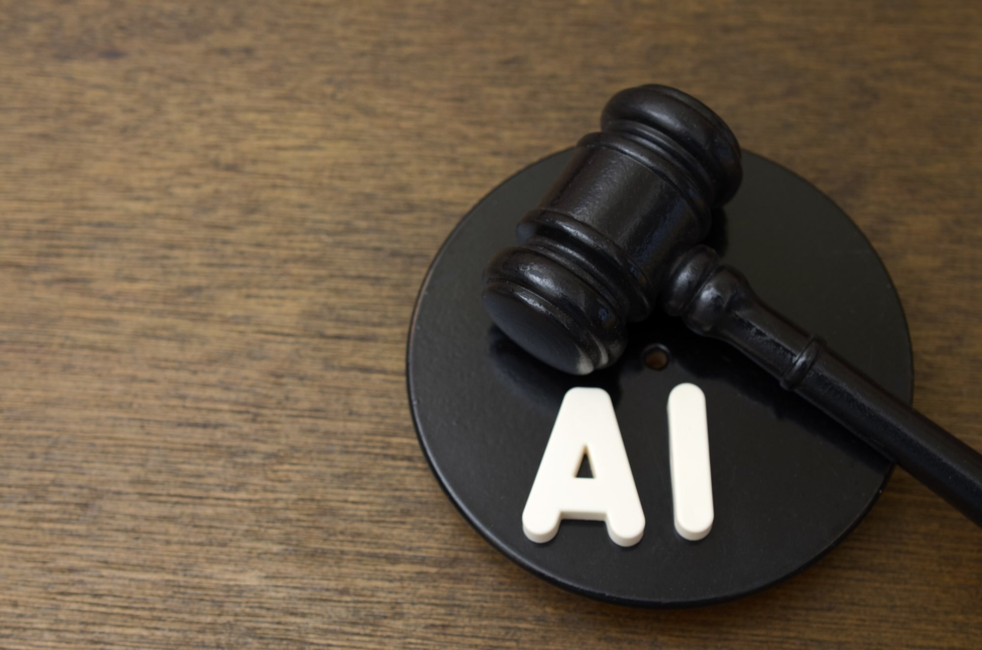 Ley de IA: qué obliga ya a chatbots y anuncios en marketing